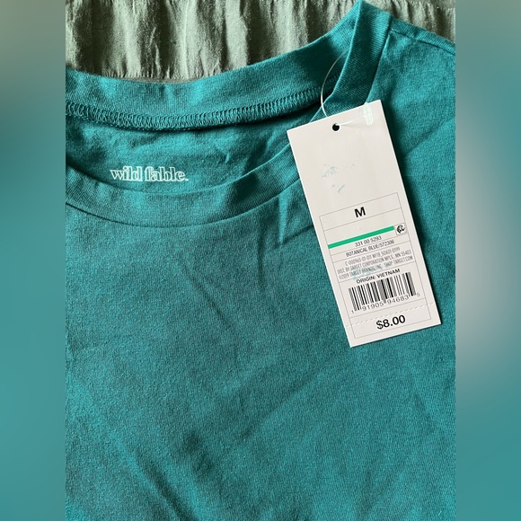 ⭐️BOGO⭐️ Ladies Long Sleeved Crop Top- BOGO, SIZE MEDIUM ONLY - Picture 7 of 14